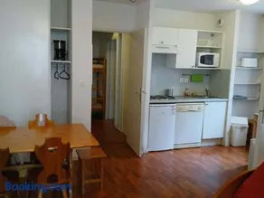 Appartement cosy 2 pièces avec terrasse et piscine à Vignec - Image 3