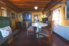 Home in Heaven I Historical Log House - Image 2