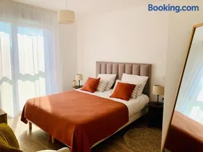 DOMITYS - Le Bouquet - Image 1