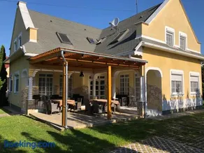 Pacsirta Apartman - Image 1