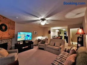 Gorgeous House for Ski Retreat or Mountain Vacations - Image 1