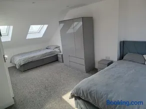 Dominic's Home - Image 4