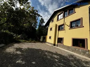 Casa cu pădure - Image 1