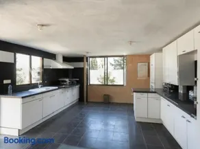EXCLUSIVA CASA INDEPENDIENTE 16 ppl - Image 2