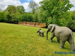Ardilaun Guesthouse Self Catering - Image 2