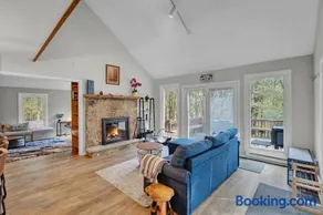 Nature's Paradise with Hot Tub and Fire Pit - Image 3