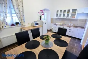 Főtér Apartman - Image 2