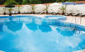 Family Hotel Shipkovo - Image 2
