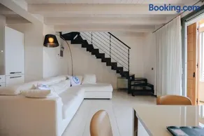 SG Luxury - Swan Bay Apartment - Image 3