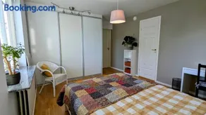 Kamer in een woning vlakbij Natuur en Göteborg - Image 2