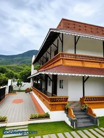 Shakshi Resorts - Image 1