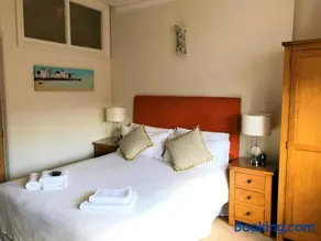 Bentinck Hotel - Image 4