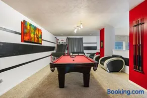 Luxury vacation house that has it all & close to everything - Image 4