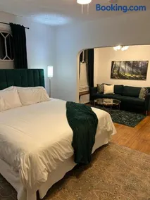 North of Avon B&B Suites - Image 3