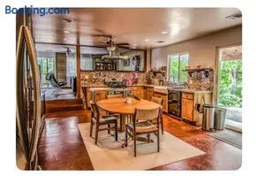 Alta Peak House - Image 4