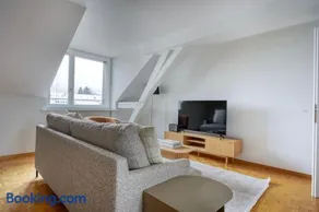 Honey Suite - Stylish 2,5 Room Apartment in Zurich - Image 2