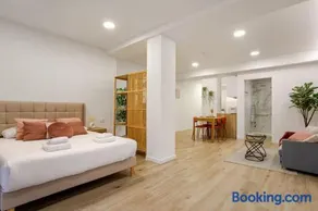 Bright & Modern Studio - Rose y Maya - Image 1