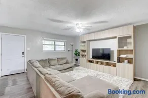Cozy Home Near Downtown Lawton - Image 4