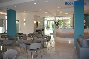 Hotel Carducci Suite - Image 3