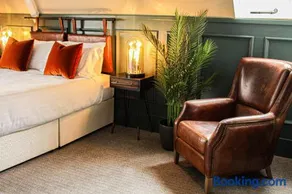Brewhouse and Kitchen - Worthing - Image 2