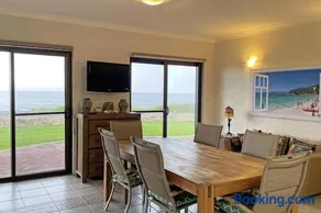 Augusta Beachfront - Watch the whales go by - Image 2