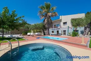 Lancaster Mansion Aquarium by Rentals Pro - Fourka Halkidiki - Image 1