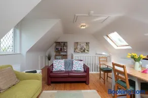 Luxury Apartment, bed and breakfast - Image 3