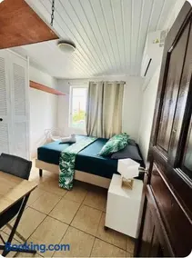 F2 Tahiti Lagoon Stays - Image 5