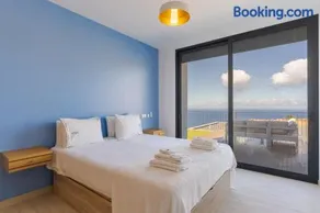 Casa Mozart I Sea View, Pool & Ac Retreat - Image 1