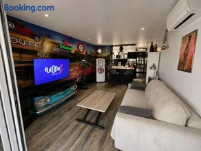 Vintage apartment - sea view - pool - air conditioning - fiber optic - Image 2