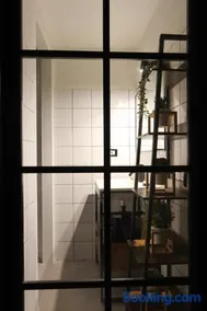 Modern Center Little Loft - Image 3