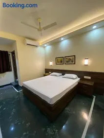 Shivam Hotels - Image 1