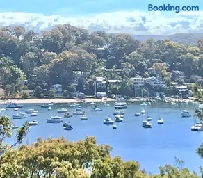 Palm beach Sydney, Modern home with water view - Image 1