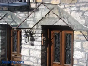 Alexadras Guesthouse - Image 2