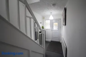 Hillingdon's House - Image 2