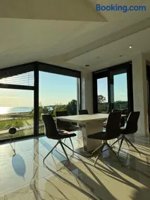 Seaview - Image 4