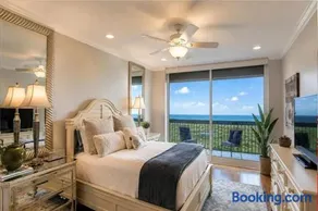 Elegant Naples Gulf Front Luxury Escape - Image 2