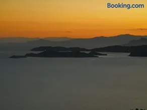 Villa Vouno - luxury and privacy in the Aegean - Image 2