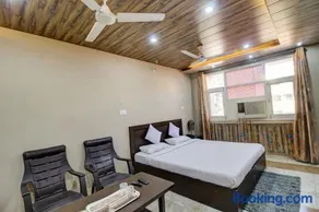 Hotel Pinjore Holiday Home - Image 2