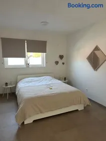 Chambre neuve 1 ou 2 personnes - Image 1