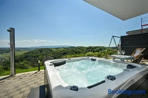 View&Wine Jacuzzi -Tuheljske toplice - Image 2