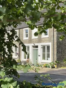 1 The Cairn Kilmartin - Beautiful Victorian Flat, Pet Friendly - Image 1