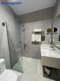 شقق عالية الاطلالة Serv Apartment - Image 3
