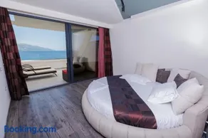 Hotel Picasso - Image 2
