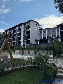 Forest Club Premium Apartment - Image 1