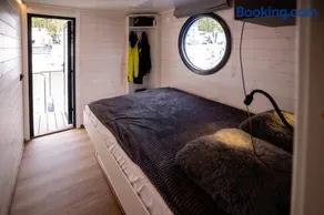 Svencele Boats laivai-namai kuriems nereikia laivavedžio teisių - Image 3