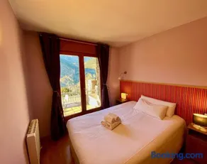 Bosquet, El Forn HUT 5669 - Image 2
