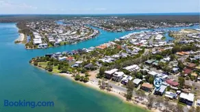 Bribie Beach Apartment - Image 4