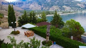 Guest House Suga 1 - Image 1