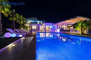 Villa Petra, Luxury Villa & Private Yacht Experience near Zrće Beach, Pag - Image 3
